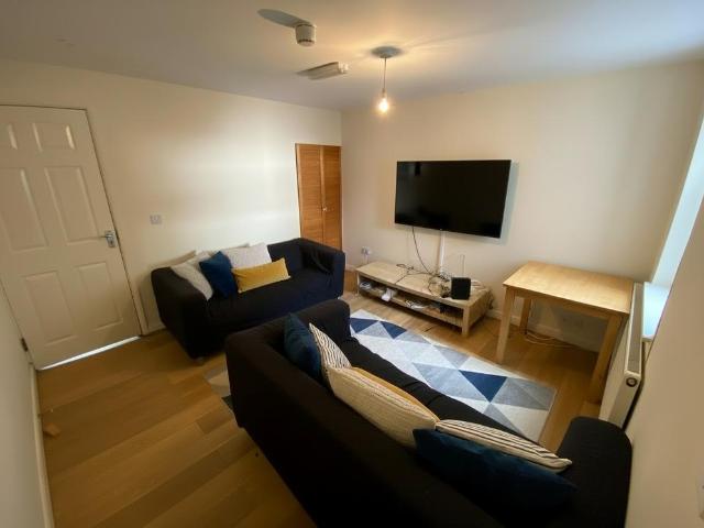 Dawlish Road House Share, Selly Oak. 1 bed house to rent £556 pcm £128 pw