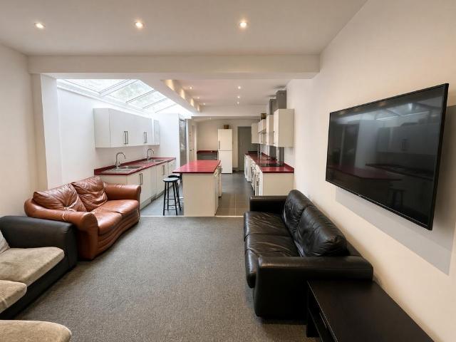 Dawlish Road, Selly Oak B29 8 bed house to rent £4,032 pcm £930 pw