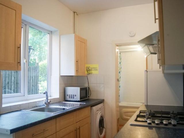 Dawlish Road, Selly Oak, Birmingham B29, 3 bed shared accommodation to rent, £542 pppm | PrimeLocation