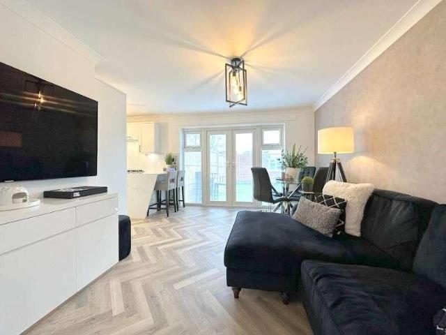 Dawnay Road, Great Bookham, Leatherhead, KT23