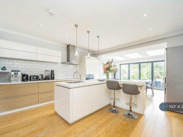 Dawson Road, London, NW2 5 bed semi detached house to rent £4,900 pcm £1,131 pw