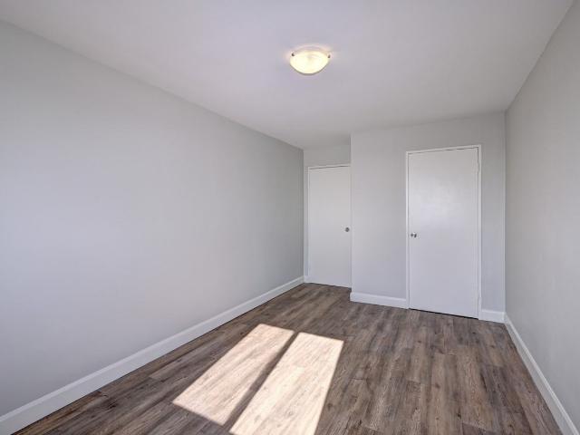 Dawson Rd Apartments 2 Bedroom Apartment for Rent at 38 Dawson Rd, Guelph, ON N1H 5V1 Onward Willow