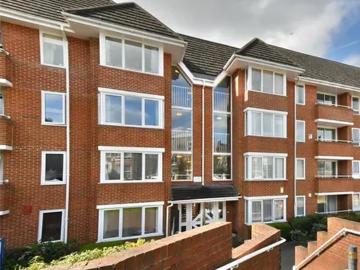 Dawson's Hill Footpath Donkey Alley to Overhill Road, London, SE22 0PU, United Kingdom | 3 bed apartment for rent #136748575 | Rentberry