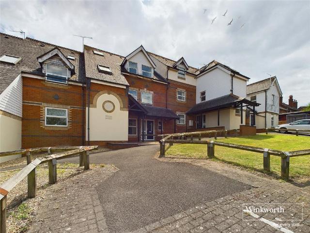 Dayworth Mews, Lundy Lane, Reading. 2 bed apartment to rent £1,250 pcm £288 pw
