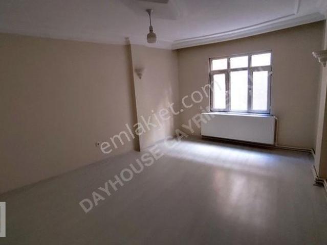 Day House'den Kiralık 3+1 Daire arka Cephe