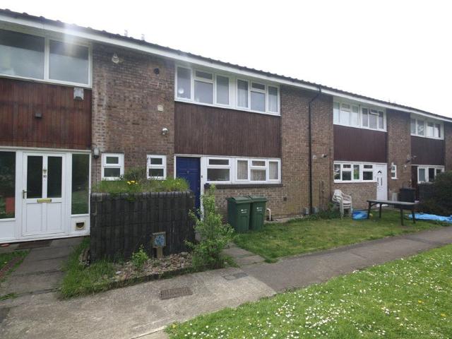 Dayspring, Guildford, Surrey GU2, 3 bed terraced house to rent, £2,500 pcm | PrimeLocation