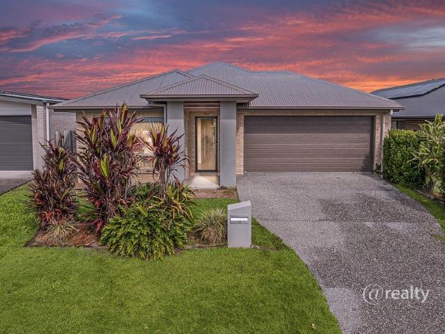 DAZZLING 6 YEARS YOUNG CONTEMPORARY TREASURE SET IN ULTRA CONVENIENT LOCATION!