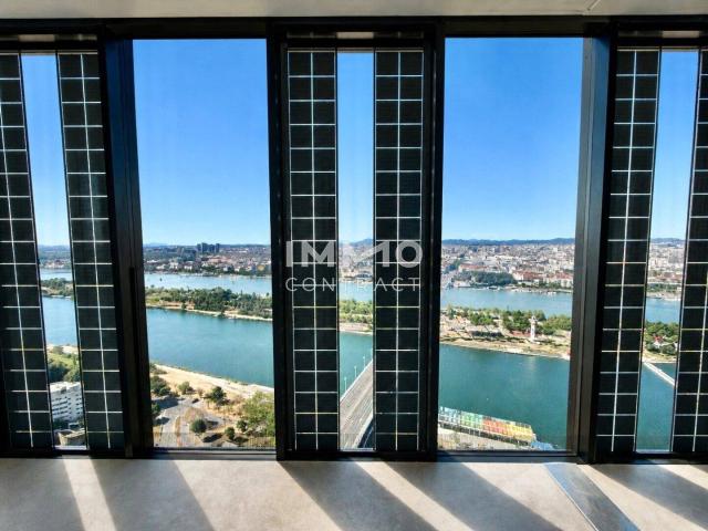 DC2 Loft Above Vienna – Wohnen mit Horizonteffekt