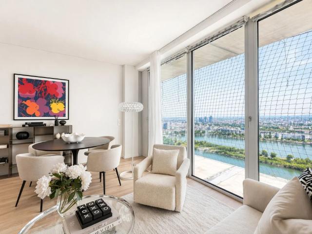 DC2 Tower: City Apartment mit Loggia und Blick auf Kahlenberg