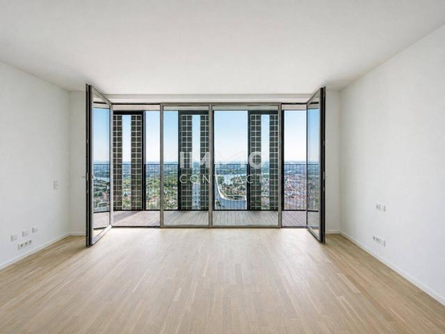 DC2 Tower: Erstbezug inkl. 16m2 Loggia 40. Etage SKY RESIDENCES