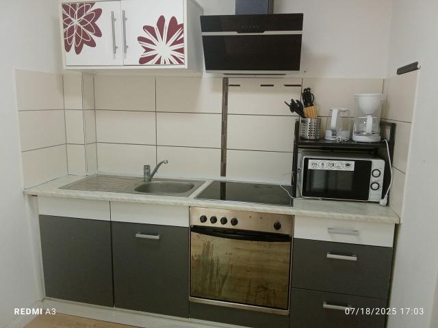 DG 2 Rooms+ Kitchen+ Shower room 4 Persons furnished apartment in Hempenweg 57, 28197 Woltmershausen Bremenen Bremen, Bremen Amsterdam Apartments for Rent