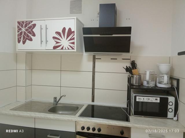 DG 2 Rooms+ Kitchen+ Shower room 4 Persons furnished apartment in Hempenweg 57, 28197 Woltmershausen Bremenen Bremen, Bremen Amsterdam Apartments for Rent