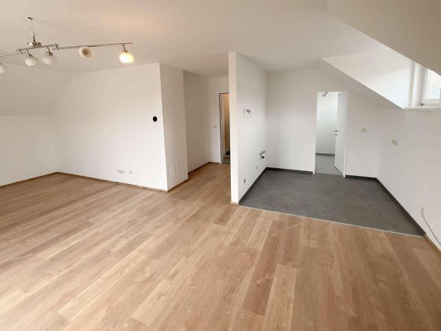 DG 3 Zimmer + Balkon in Neustift Innermanzing