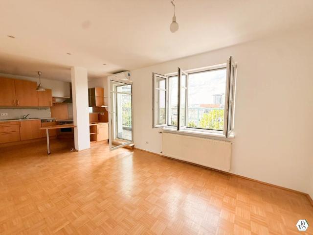 DG Traum mit 50m² Terrasse und Klima