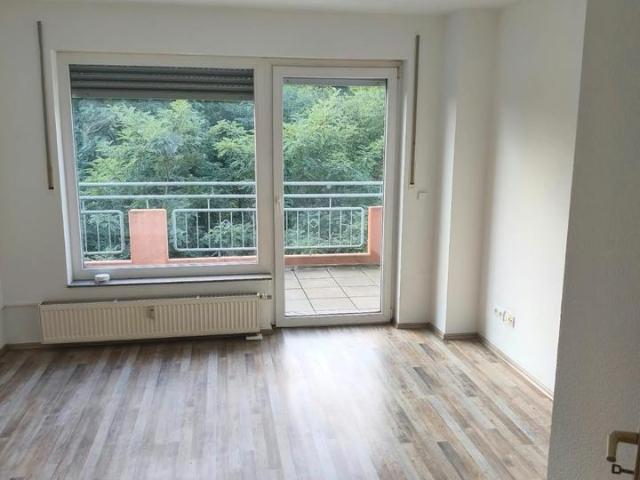 DG Wohnung mit Balkon & Blick ins Grüne – BarrierefreiAufzug!