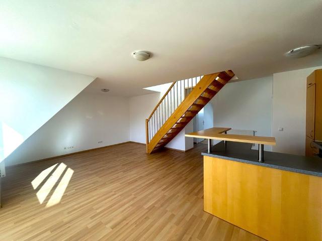 30m² Dachterrasse mit Fernblick I Nähe Triester Straße I Stellplatz optional I zwischen Quellenstraße und Troststraße