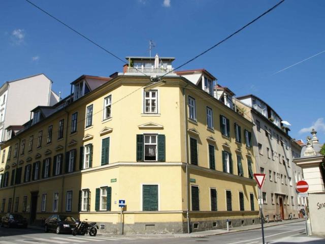 2 Zimmer Wohnung mit kleinem Balkon Provisionsfrei!