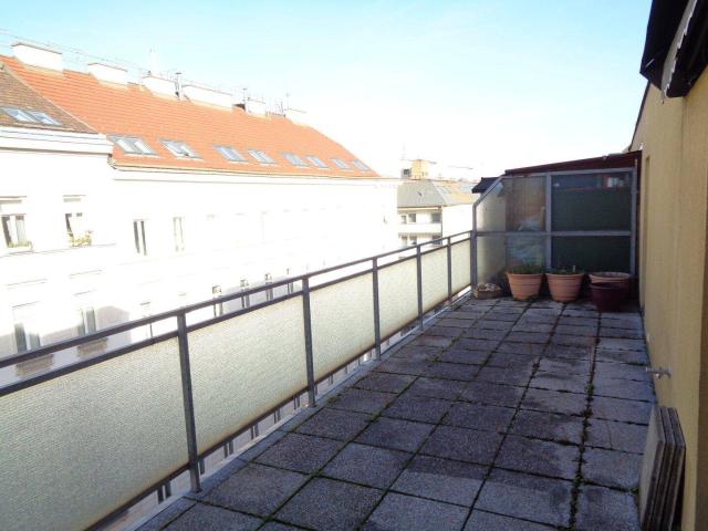 DG Wohnung, 2 große Terrassen, Klimaanlage, große Wohnküche, Dan Küche, Zweitbezug