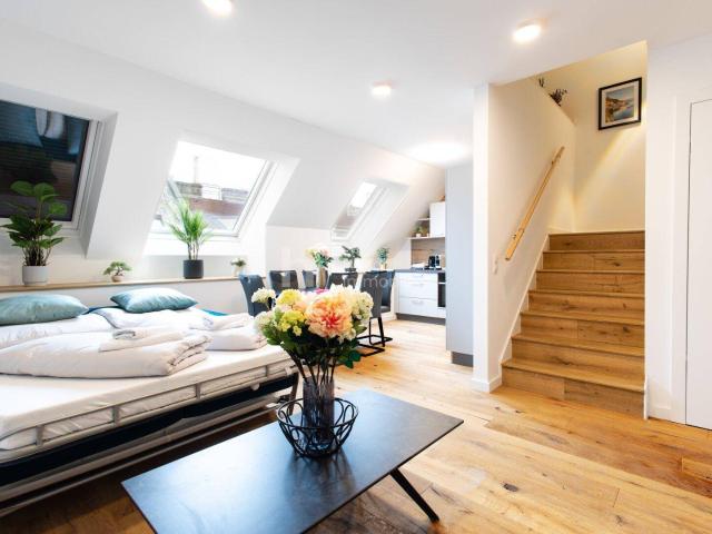DG Maisonette mit besonders großzügigen Terrassen und Stadtblick