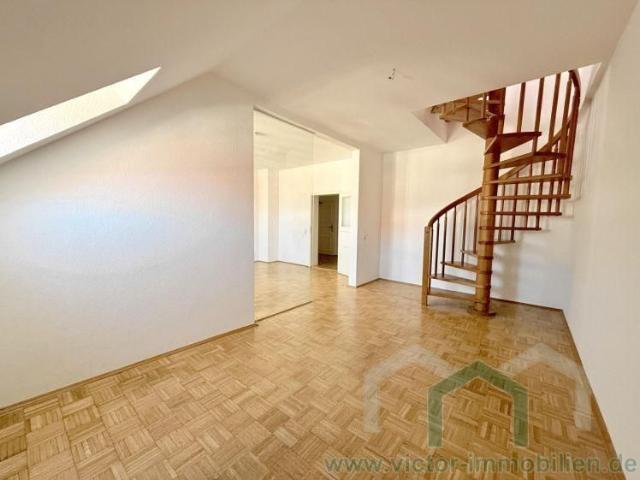 DG Maisonette Whg. mit Einbauküche und Balkon im Waldstraßenviertel