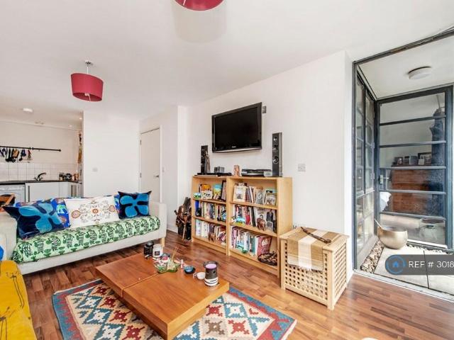 De Beauvoir Crescent, London, N1 2 bed flat to rent £3,425 pcm £790 pw