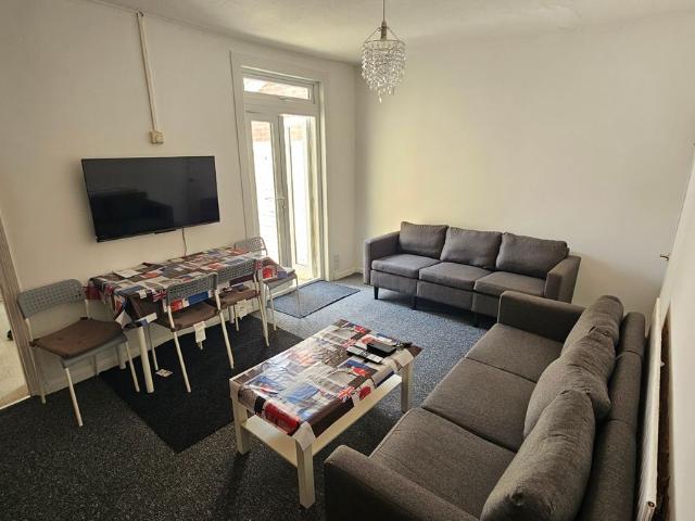 De Beauvoir Road, Reading RG1, 4 bed terraced house to rent, £2,400 pcm | PrimeLocation