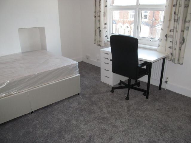 De Beauvoir Road, Reading RG1, 4 bed terraced house to rent, £2,400 pcm | PrimeLocation