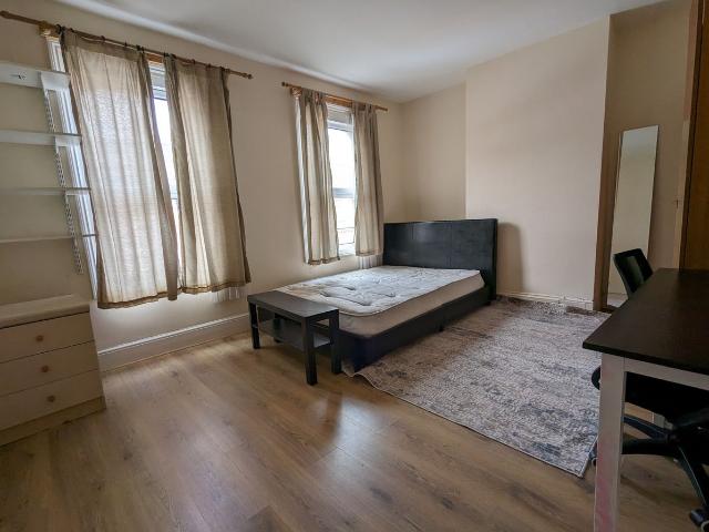 De Beauvoir Road, Reading RG1, 4 bed terraced house to rent, £2,000 pcm | PrimeLocation