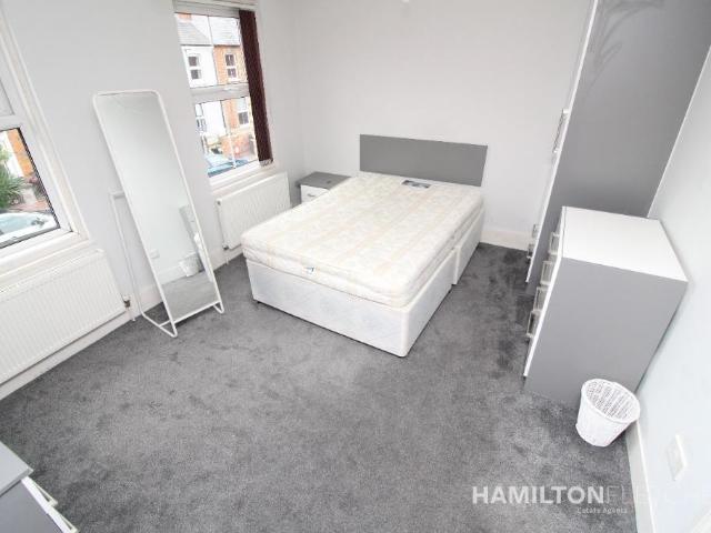 De Beauvoir Road, Reading, RG1 6 bed house to rent £4,050 pcm £935 pw