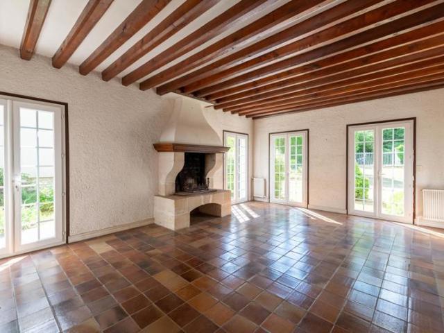 Maison familiale à fort potentiel avec joli jardin