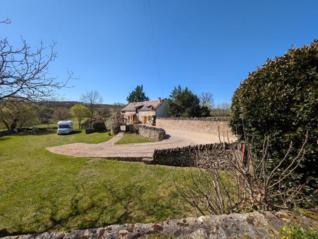 De belles pierres! 100m² Caylus