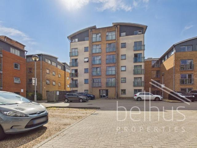 De Grey Road,Colchester,Essex 2 bed apartment to rent £1,100 pcm £254 pw