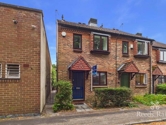 De Grey Terrace Avenue Road, York YO30 2 bed end of terrace house to rent £1,300 pcm £300 pw