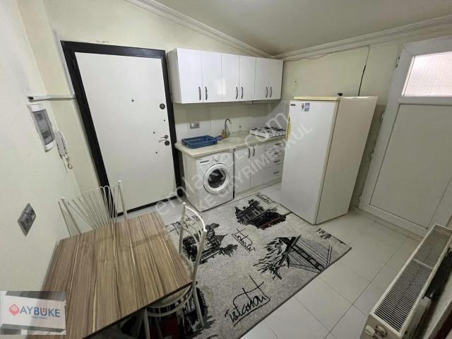 Değirmenönünde Balkonlu Full Eşyalı 1+1 Apart