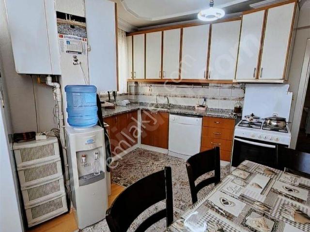 Değirmenönünde Komple Satılık Müstakil Bina