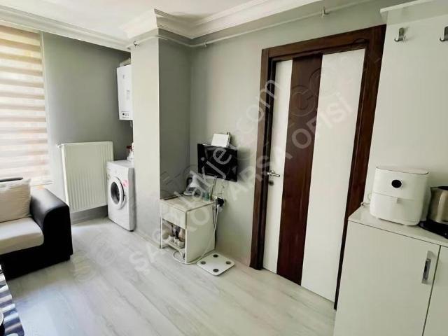 Değirmenaltı Mahallesi Satılık Eşyalı 1+1 Daire Cadde Üzeri