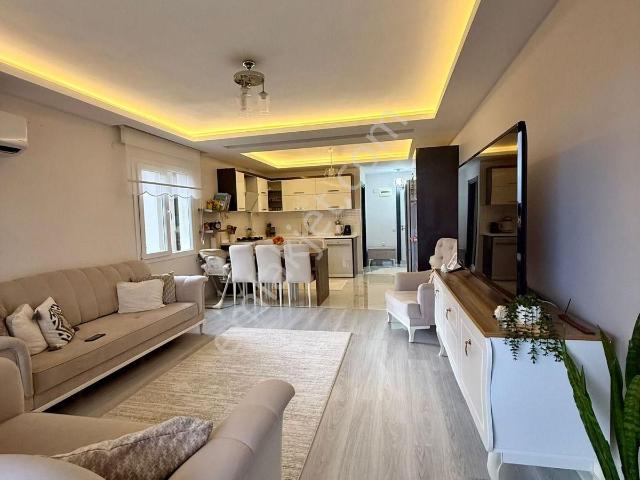 Değirmendere Mah De Havuzlu Site İçi Emsalsiz Genişlikte Satılık 1+1 Daire !