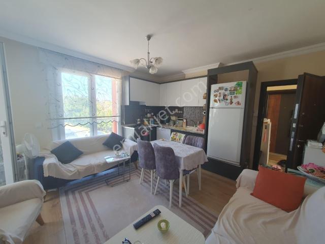 Değirmendere Mahallesi'nde Satılık 1+1 Daire
