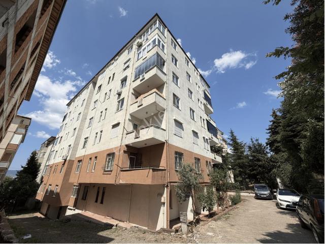 Değirmendere Merkez'de Satılık 3+1 Asansörlü Cam Balkonlu Daire