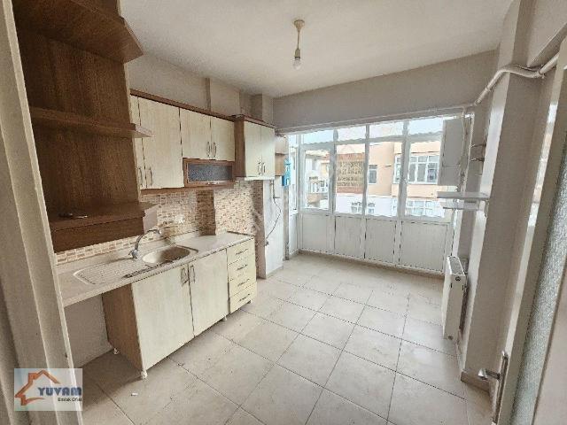 Değirmendere Yüzbaşılarda 4.ncü Kat 3+1 Kiralık Daire