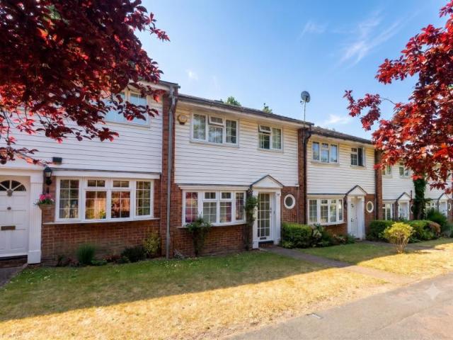 De Lara Way, Woking 3 bedrooms Property for lettings Seymours