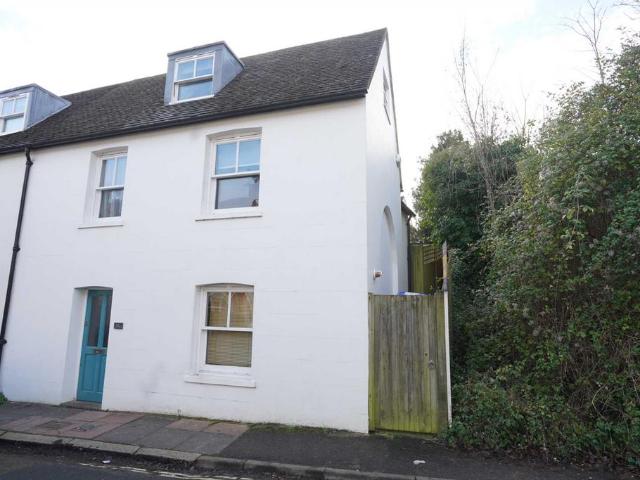 De Montfort Road, Lewes 3 bed end of terrace house to rent £1,650 pcm £381 pw