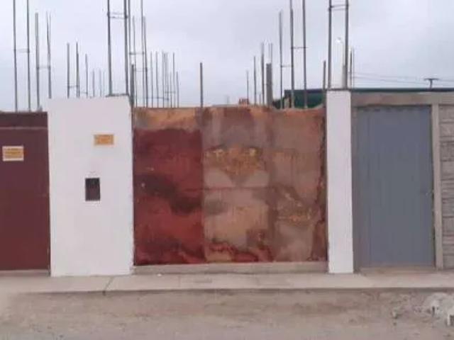 DE OPORTUNIDAD: Vendo Casa en Cañete construida al 70% lista para techar. Estructura para 4 pisos