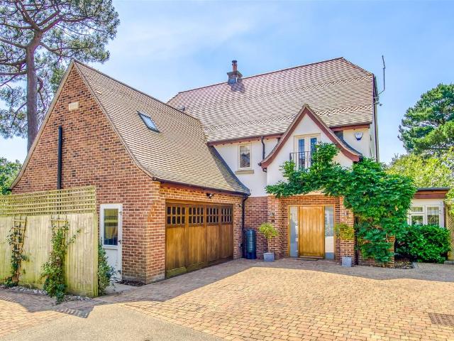 De Redvers Road, Lower Parkstone BH14, 4 bed detached house to rent, £3,850 pcm | PrimeLocation