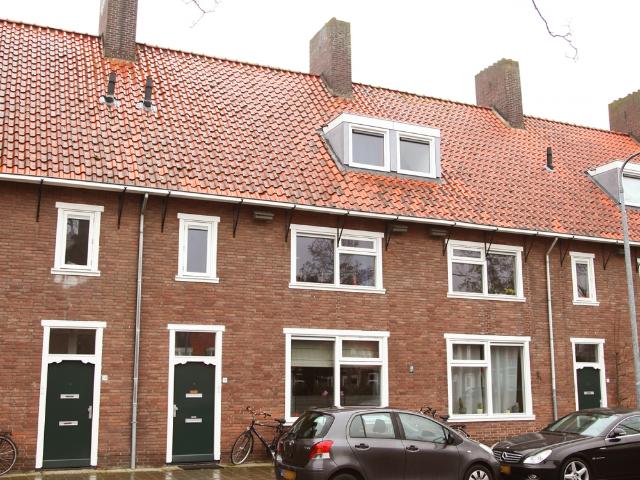 De Ruyterstraat 36