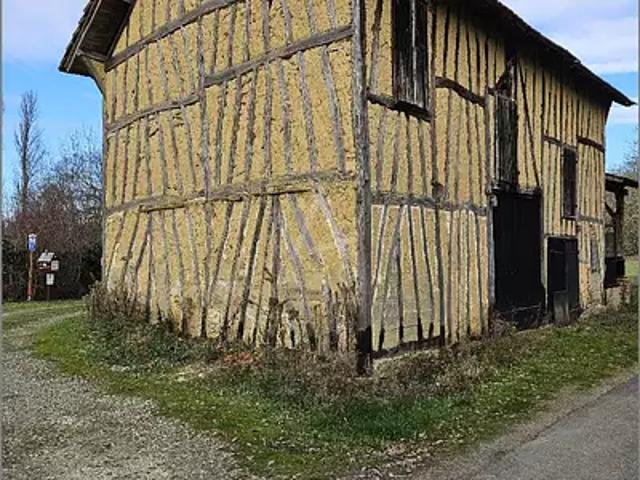 Dému 32190 Achat / Vente maison 2 pièces t2 au dernier étage