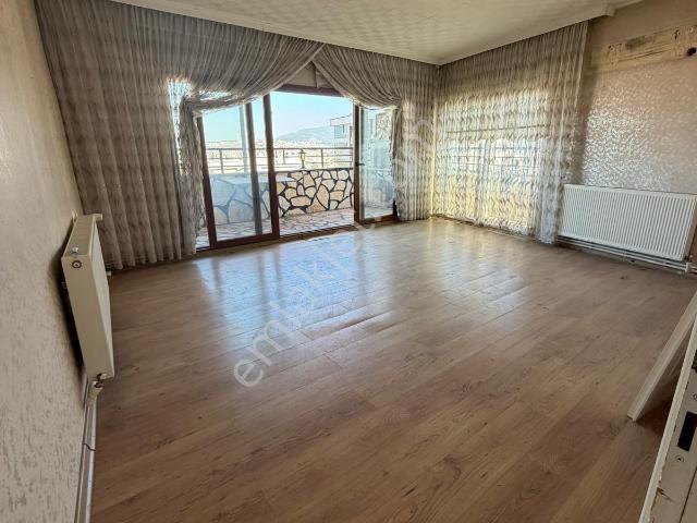 Demet Refet Belede Önü Açık 3+1 Kiralık Daire.