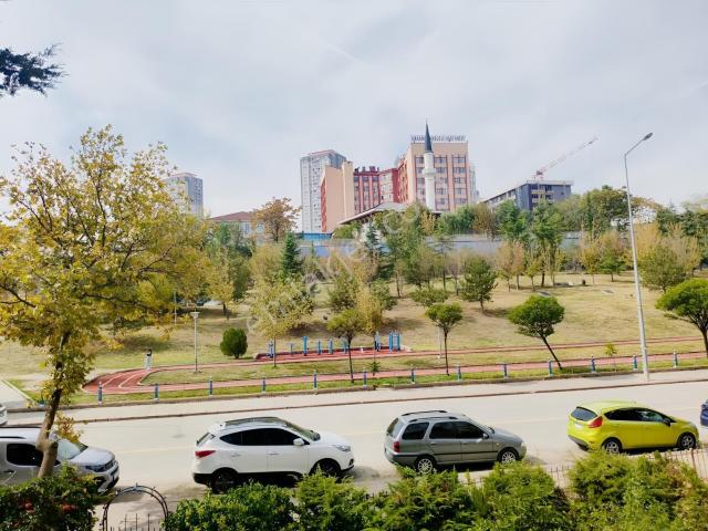 Demetevler Mahallesinde Metro Yakını 3+1 Kiralık Daire