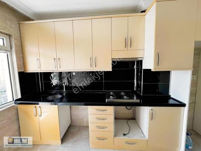 Demetevler Hastane Metro Yanı Kiralık 3+1 Full Yapılı Daire
