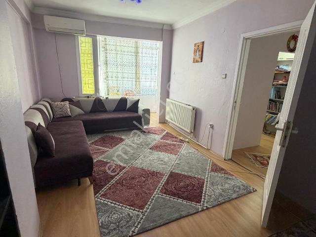 Demetten Ordu Caddesi Yakını 2+1 Köşe Bina Geniş Arakat Satılık